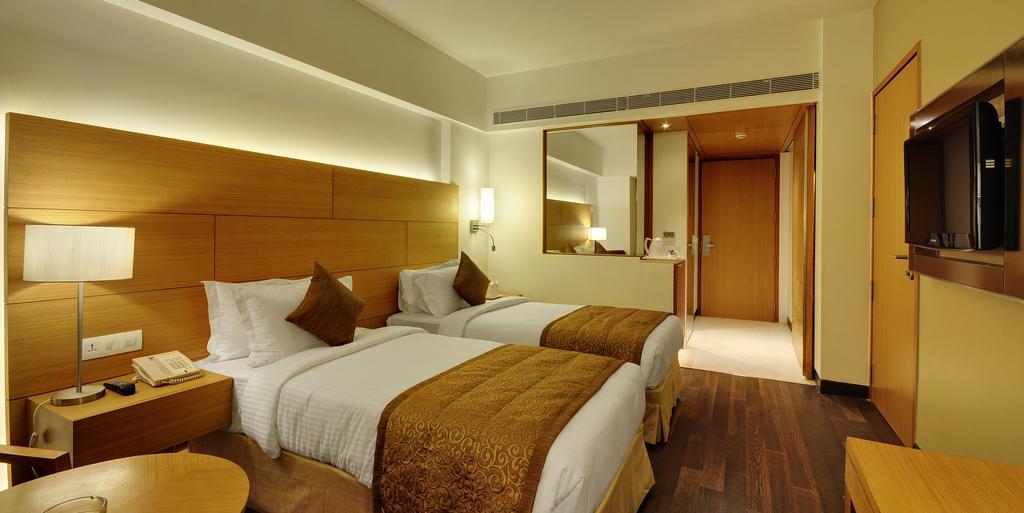 Hotel Platinum Rajkot Habitación foto